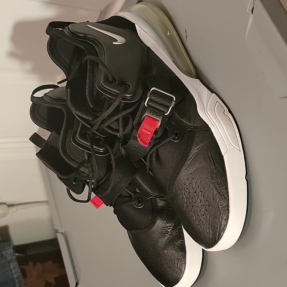 Nike Air Force 270 'Black/White'